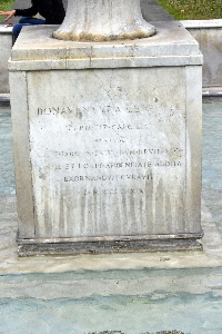 Piazza_di_S_Cecilia-Chiesa_omonima-Fontana (4)