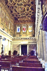 Piazza_di_S_Maria_in_trastevere-Basilica_omonima-Uscita