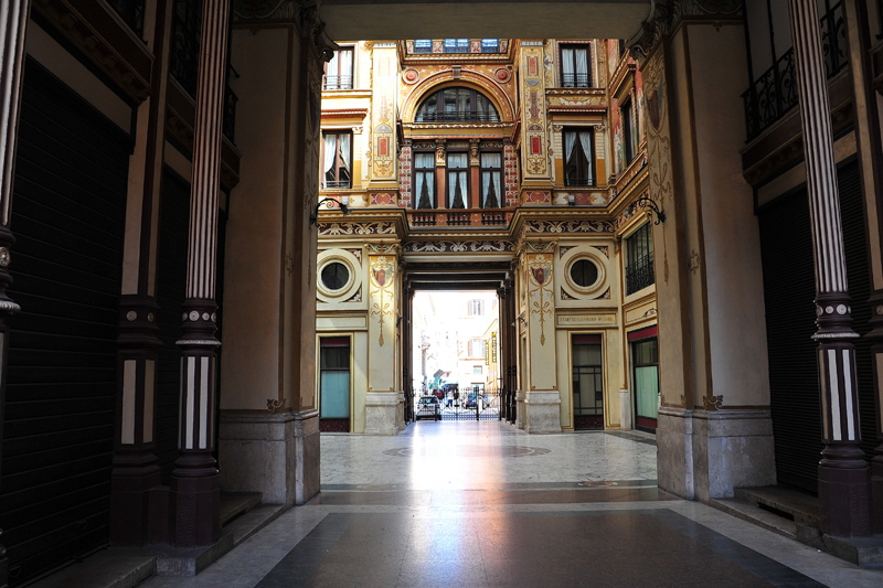 Piazza_dell'Oratorio-Galleria_Sciarra