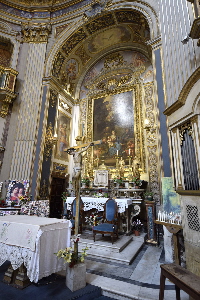 Via_Poli-Oratorio_SS_Sacramento-Altare_Maggiore