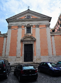 Via_dei_Lucchesi-Chiesa_di_S_Maria_riparatrice