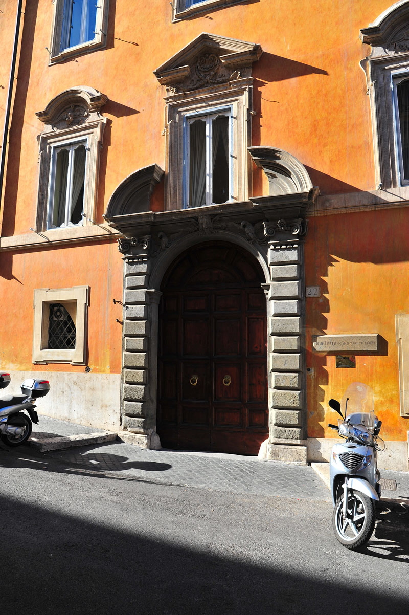 Via_della_Dataria-Palazzo_Testa_Piccolomini (3)