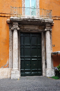 Piazza_SS_Apostoli-Palazzo_Balestra (2)