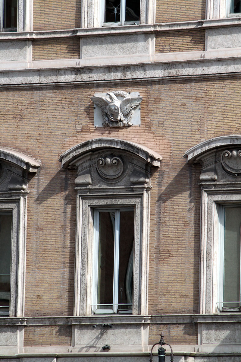 Piazza_Venezia-Palazzo_Bonaparte (6)