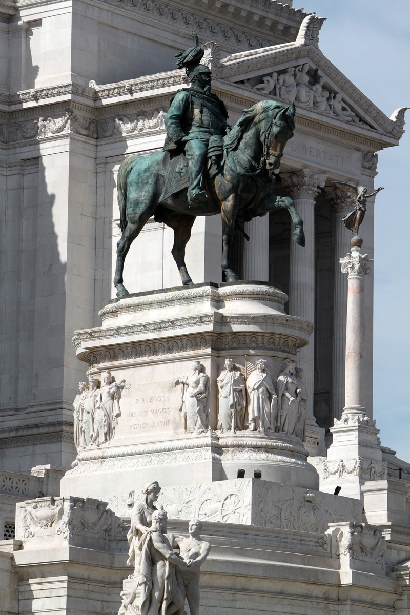 Piazza_Venezia-Vittoriano-Satua_Equestre