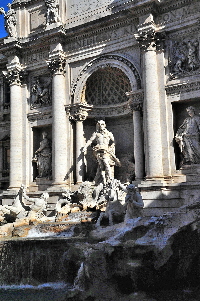 Piazza_di_Trevi-Fontana_Acqua_Vergine (4)_01