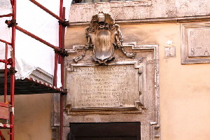 Via_della_Stamperia-Lapide_Benedetto_XIV (2)