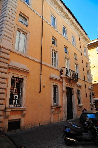 Vicolo_Sciarra-Palazzo_Maccarani